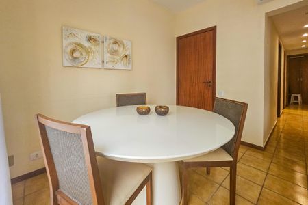 Apartamento para alugar com 90m², 3 quartos e 2 vagasSala