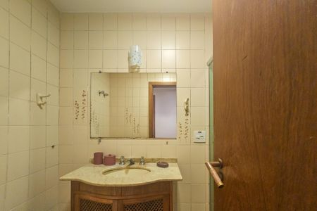 Apartamento para alugar com 90m², 3 quartos e 2 vagasbanheiro 