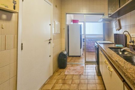 Cozinha de apartamento para alugar com 3 quartos, 90m² em Centro, Guarujá