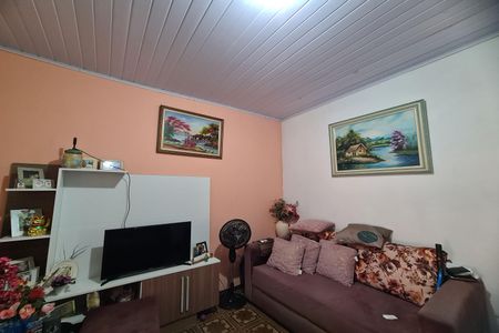 Casa à venda com 120m², 2 quartos e 2 vagas Casa à venda com 120m², 2 quartos e 2 vagasSala