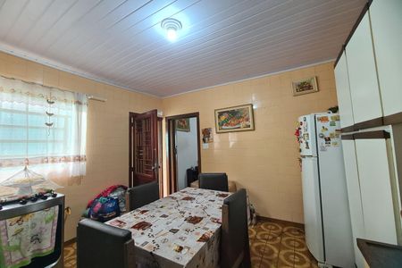 Casa à venda com 120m², 2 quartos e 2 vagas Casa à venda com 120m², 2 quartos e 2 vagasCozinha