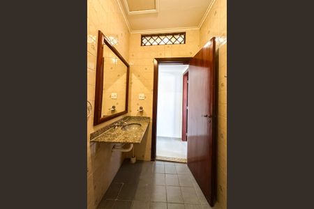 Casa para alugar com 60m², 2 quartos e sem vaga Casa para alugar com 60m², 2 quartos e sem vagaBanheiro