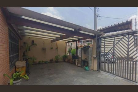 Casa à venda com 114m², 3 quartos e 3 vagas