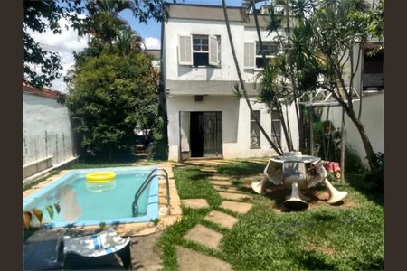 Casa à venda com 200m², 4 quartos e 4 vagas