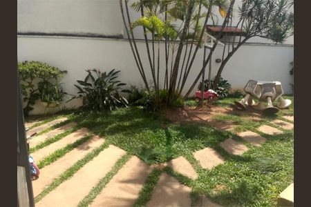 Casa à venda com 200m², 4 quartos e 4 vagas