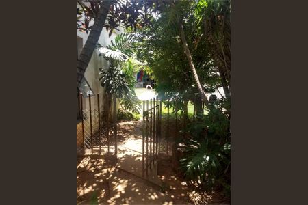 Casa à venda com 200m², 4 quartos e 4 vagas