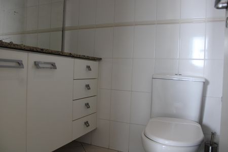 Apartamento para alugar com 81m², 3 quartos e 2 vagasBanheiro