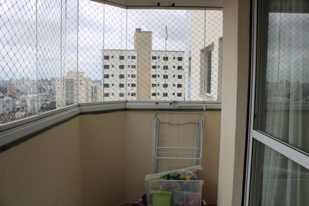 Apartamento para alugar com 81m², 3 quartos e 2 vagasVaranda