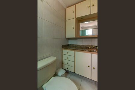 Apartamento à venda com 65m², 3 quartos e 1 vaga Apartamento à venda com 65m², 3 quartos e 1 vagaBanheiro da Suíte