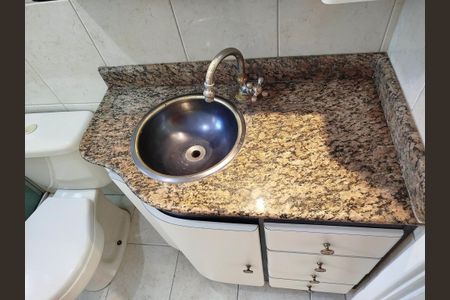 Apartamento para alugar com 75m², 3 quartos e 1 vagaBanheiro social