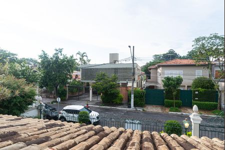 Casa à venda com 250m², 4 quartos e 5 vagas Casa à venda com 250m², 4 quartos e 5 vagasVista do Quarto 2