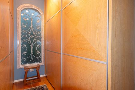 Casa à venda com 250m², 4 quartos e 5 vagas Casa à venda com 250m², 4 quartos e 5 vagasCloset da Suíte