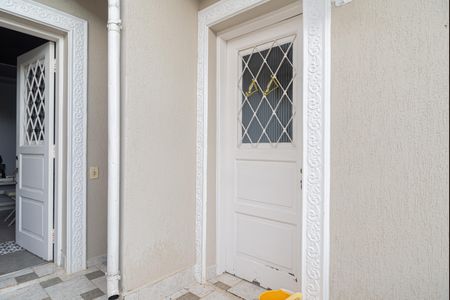 Casa à venda com 250m², 4 quartos e 5 vagas Casa à venda com 250m², 4 quartos e 5 vagasVaranda da Edícula e da Área de Serviço