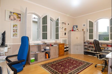 Casa à venda com 250m², 4 quartos e 5 vagas Casa à venda com 250m², 4 quartos e 5 vagasQuarto 3