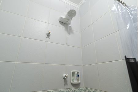 Casa à venda com 250m², 4 quartos e 5 vagas Casa à venda com 250m², 4 quartos e 5 vagasEdícula - Banheiro