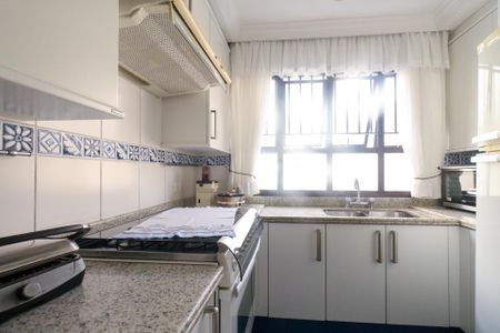 Apartamento à venda com 175m², 3 quartos e 3 vagasCozinha