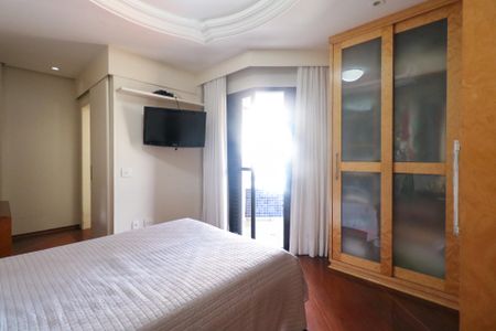 Apartamento à venda com 175m², 3 quartos e 3 vagas Apartamento à venda com 175m², 3 quartos e 3 vagasSuíte 3