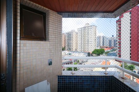 Apartamento à venda com 175m², 3 quartos e 3 vagas Apartamento à venda com 175m², 3 quartos e 3 vagasVaranda Suíte 3