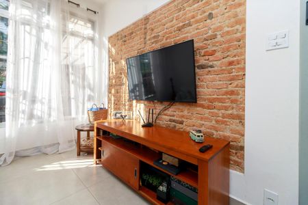 Casa para alugar com 200m², 3 quartos e 3 vagas Casa para alugar com 200m², 3 quartos e 3 vagasSala