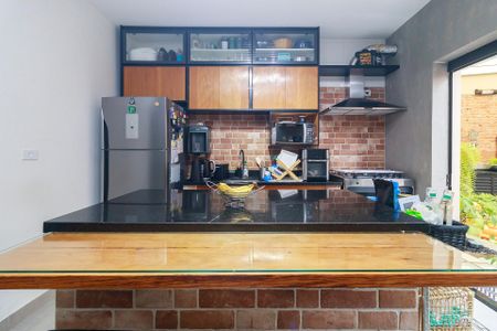 Casa para alugar com 200m², 3 quartos e 3 vagas Casa para alugar com 200m², 3 quartos e 3 vagasCozinha