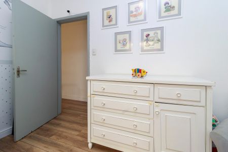 Casa para alugar com 200m², 3 quartos e 3 vagas Casa para alugar com 200m², 3 quartos e 3 vagasQuarto 2