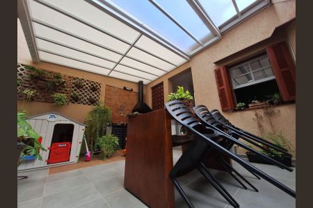 Casa para alugar com 200m², 3 quartos e 3 vagas Casa para alugar com 200m², 3 quartos e 3 vagasCobertura retrátil