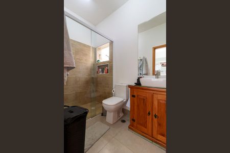 Casa para alugar com 200m², 3 quartos e 3 vagas Casa para alugar com 200m², 3 quartos e 3 vagasSuíte - Banheiro