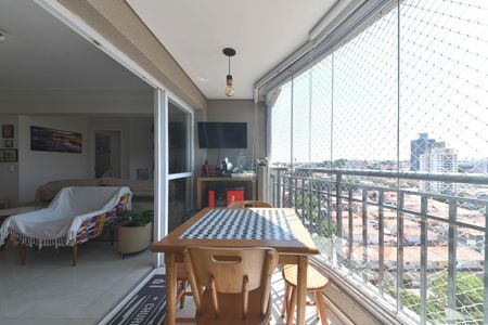 Apartamento para alugar com 86m², 2 quartos e 2 vagasVaranda