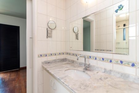 Apartamento para alugar com 90m², 3 quartos e 2 vagasBanheiro das Suítes 1 e 2