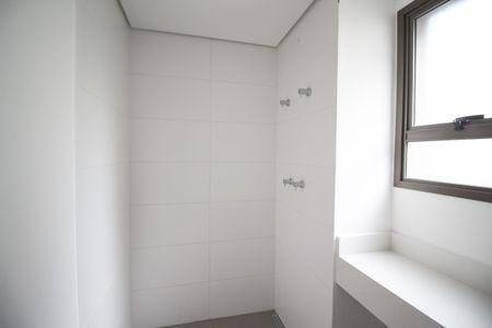 Apartamento à venda com 111m², 3 quartos e 2 vagasBanheiro da Suíte 2