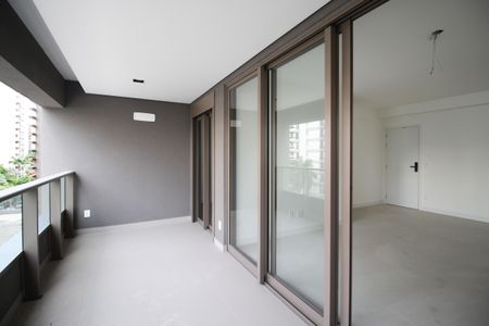 Varanda de apartamento à venda com 3 quartos, 111m² em Indianópolis, São Paulo