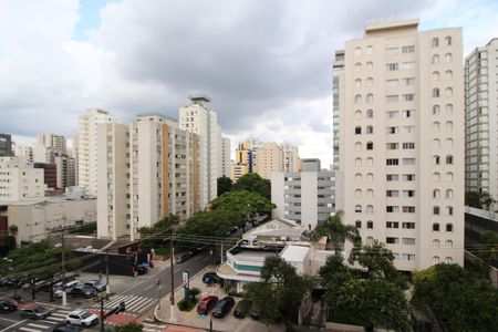 Vista de apartamento à venda com 3 quartos, 111m² em Indianópolis, São Paulo