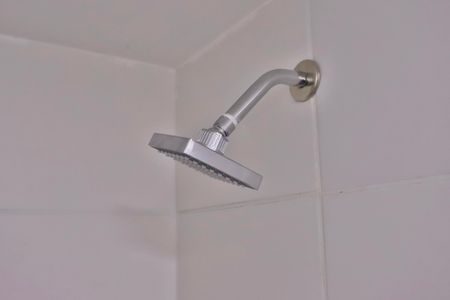 Banheiro de kitnet/studio para alugar com 1 quarto, 30m² em Mooca, São Paulo