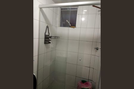 Banheiro de apartamento à venda com 2 quartos, 43m² em São José, Porto Alegre