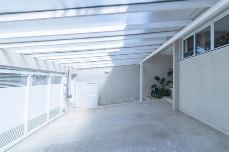 Casa para alugar com 300m², 3 quartos e 2 vagas Casa para alugar com 300m², 3 quartos e 2 vagasGaragem