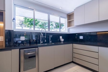 Casa para alugar com 300m², 3 quartos e 2 vagas Casa para alugar com 300m², 3 quartos e 2 vagasCozinha