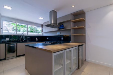 Casa para alugar com 300m², 3 quartos e 2 vagas Casa para alugar com 300m², 3 quartos e 2 vagasCozinha