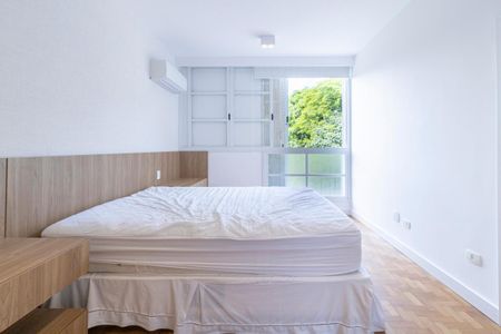 Casa para alugar com 300m², 3 quartos e 2 vagas Casa para alugar com 300m², 3 quartos e 2 vagasQuarto Suíte 2