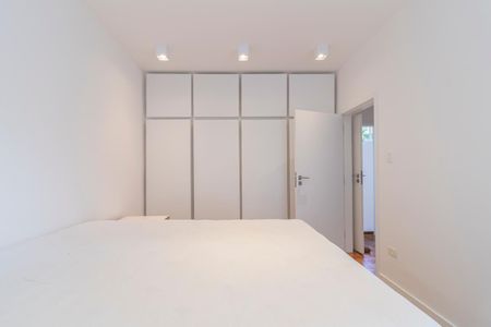 Casa para alugar com 300m², 3 quartos e 2 vagas Casa para alugar com 300m², 3 quartos e 2 vagasQuarto Suíte 1