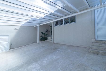 Casa para alugar com 300m², 3 quartos e 2 vagas Casa para alugar com 300m², 3 quartos e 2 vagasGaragem