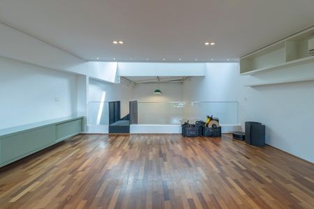 Casa para alugar com 300m², 3 quartos e 2 vagas Casa para alugar com 300m², 3 quartos e 2 vagasPiso Superior Edicula