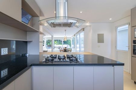 Casa para alugar com 300m², 3 quartos e 2 vagas Casa para alugar com 300m², 3 quartos e 2 vagasCozinha