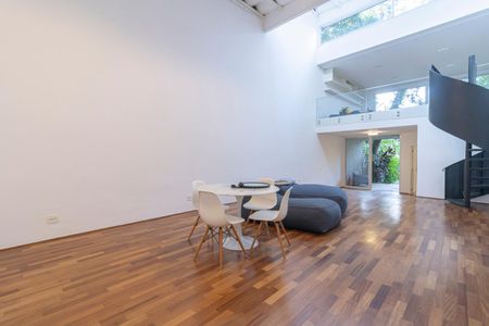 Casa para alugar com 300m², 3 quartos e 2 vagas Casa para alugar com 300m², 3 quartos e 2 vagasEdicula