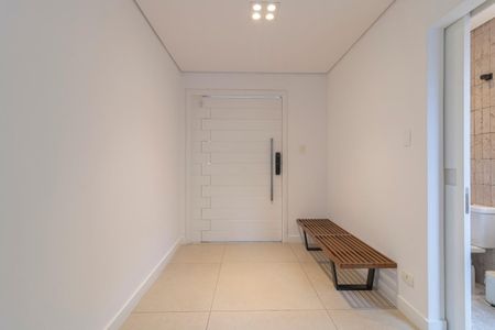 Casa para alugar com 300m², 3 quartos e 2 vagas Casa para alugar com 300m², 3 quartos e 2 vagasEntrada