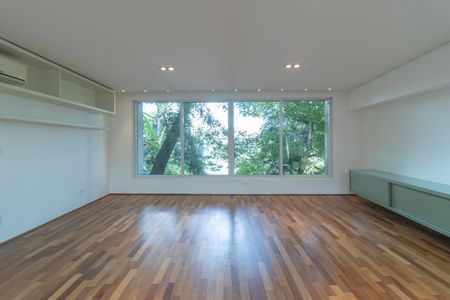 Casa para alugar com 300m², 3 quartos e 2 vagas Casa para alugar com 300m², 3 quartos e 2 vagasPiso Superior Edicula