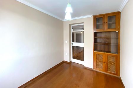 Apartamento à venda com 188m², 5 quartos e 2 vagasQuarto 1