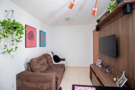 Sala de apartamento para alugar com 2 quartos, 45m² em Chacaras Reunidas Santa Terezinha, Contagem
