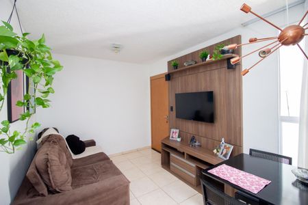 Sala de apartamento para alugar com 2 quartos, 45m² em Chacaras Reunidas Santa Terezinha, Contagem