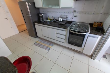 Apartamento à venda com 110m², 3 quartos e 2 vagasCOZINHA