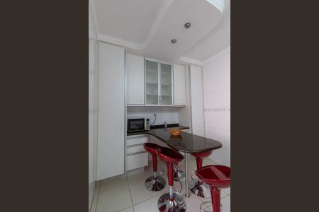 Apartamento à venda com 110m², 3 quartos e 2 vagasCOZINHA